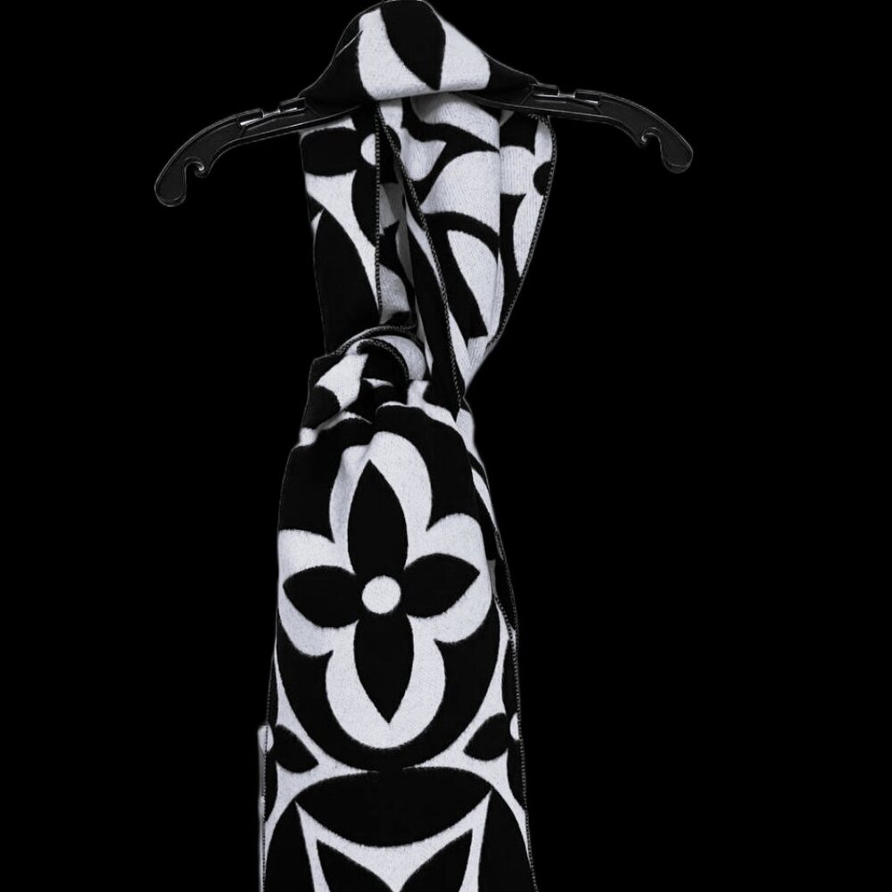 Louis Vuitton. Black and White Reversible Medallion Scarf